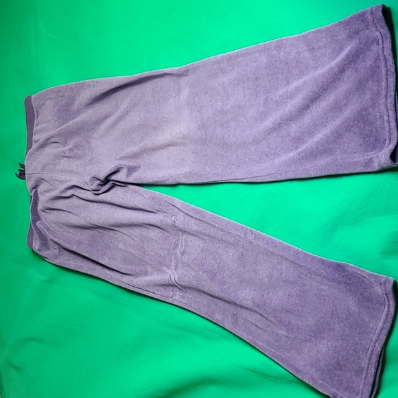 Ladies Jogging Suit - Picture 9 of 9